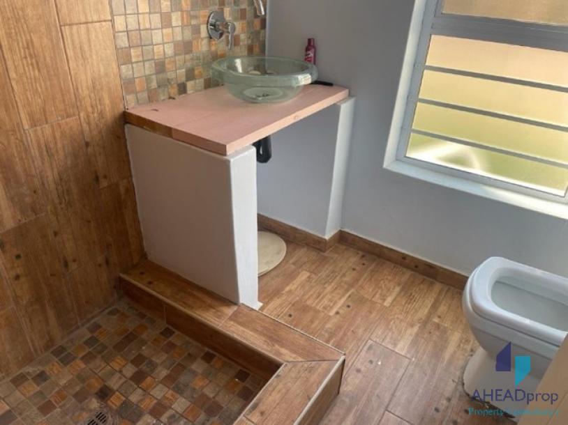 5 Bedroom house for sale- Ruretse-9